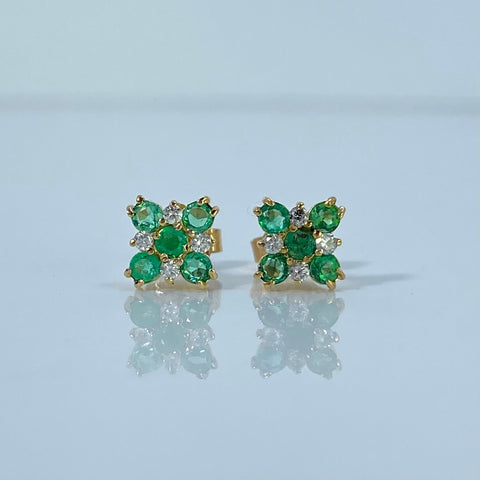 Topos Flor / 16 Pts Diam / 20 Pts Esme Oro amarillo 18k 1,45 Gr / 9 mm  *