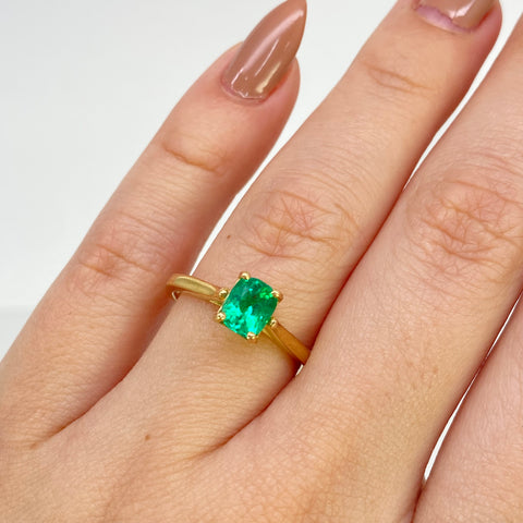 Anillo Solitario Cuadro 75 Pts De Esmeralda Oro amarillo 18k / Talla 7 / 2,80 Gr †