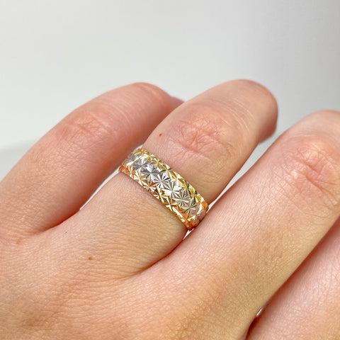 Anillo Argollas Diamantadas POR FABRICACIÓN Tres oros 18k / Talla 7 / 10 Gr *