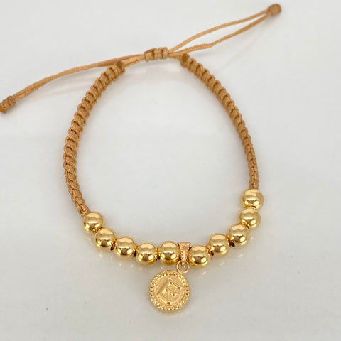 Pulsera tejida Dije Letra E / BL 10uni 5mm / Hilo Beige Oro amarillo 18k 1,4 Gr *
