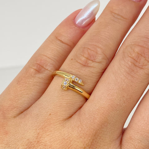 Anillo Clavo CT Circones Blancos Oro amarillo 18k / Talla 6 1/2 / 2 Gr *