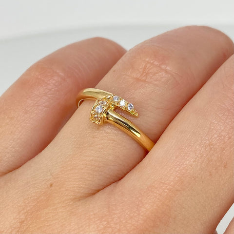 Anillo Clavo Circones Blancos Oro amarillo 18k / Talla 7 1/4 / 1,85 Gr