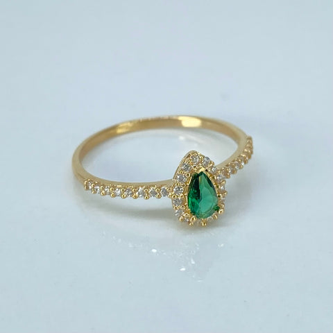 Anillo Solitario Lagrima Circones Blancos Verde Oro amarillo / Talla 6 3/4 / 1,38 Gr
