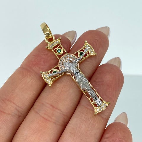 Dije Cruz Cristo Circones Blancos Verdes Tres oros 18k 6,63 Gr / 4,7 Cm  *