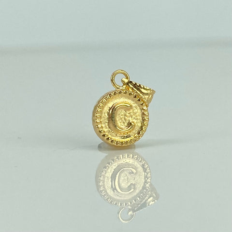 Dije Letra C Diamantada Oro amarillo 18k 0,41 Gr / 1,5 Cm  *