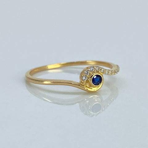 Anillo Cruzado Circones Blancos Y Azul Central Oro amarillo 18k / Talla 5 3/4 / 1,15 Gr