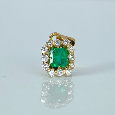 Dije Esmeralda 50PTS Oro amarillo 0,85 Gr / 1,3 Cm †