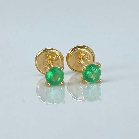 Topos Esmeraldas 28PTS Oro amarillo 18k 0,6 Gr / 3,3 mm *