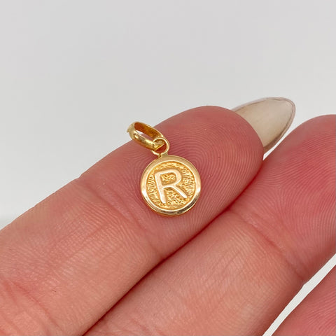 Dije Letra R Oro amarillo 18k 0,35 Gr / 1,4 Cm  *