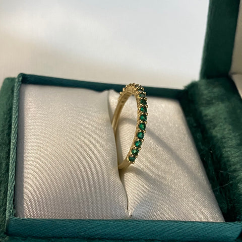 Anillo con Circones Verdes Oro amarillo 18k / Talla 6 / 1,44 Gr