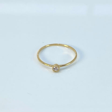 Anillo Circón Blanco Oro amarillo 18k / Talla 7 1/2 / 0,84 Gr