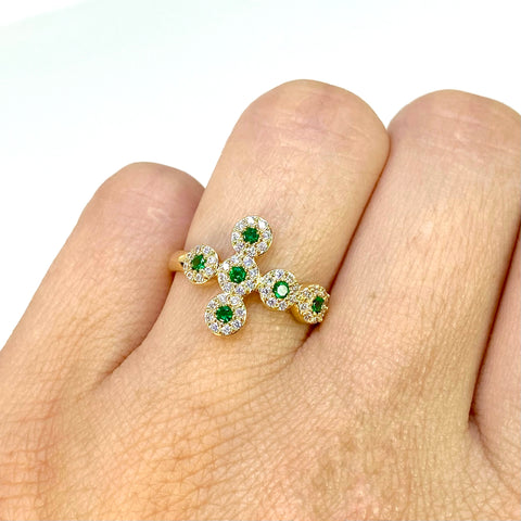 Anillo Cruz Circones Blancos Y Verdes Oro amarillo 18k / Talla 6 1/4 / 2,51 Gr