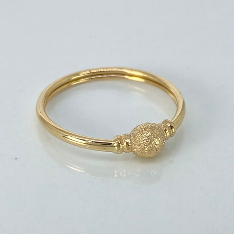 Anillo Bola Mateada Oro amarillo 18k / Talla 8 1/2 / 1,15 Gr *