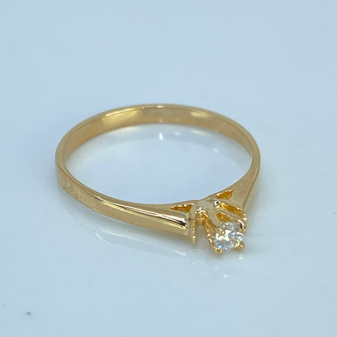 Anillo Solitario 4 Uñas Circón Blanco Oro amarillo 18k / Talla 5 1/4 / 1,45 Gr †