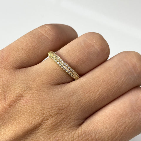 Anillo Circones Blancos Oro amarillo 18k / Talla 6 1/4 / 1,76 Gr *