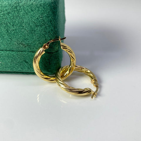 Candongas Entorchadas Oro amarillo 18k 3,69 Gr / 2,5 Cm  *