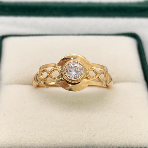 Anillo Circon Blanco Infinitos Oro amarillo 18k / Talla 9 / 1,68 Gr