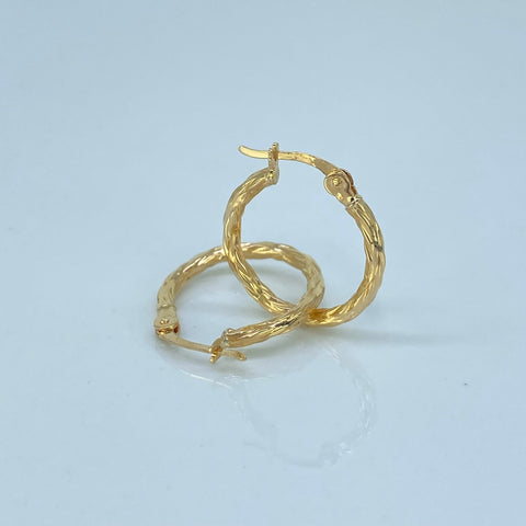 Candongas Entorchadas Cruzadas Oro amarillo 18k 1,55 Gr / 2,2 Cm †