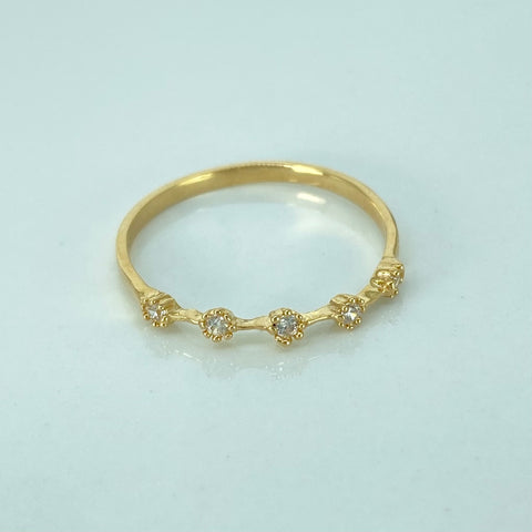 Anillo Circulos Circones Blancos Oro amarillo 18k / Talla 7 / 1,12 Gr