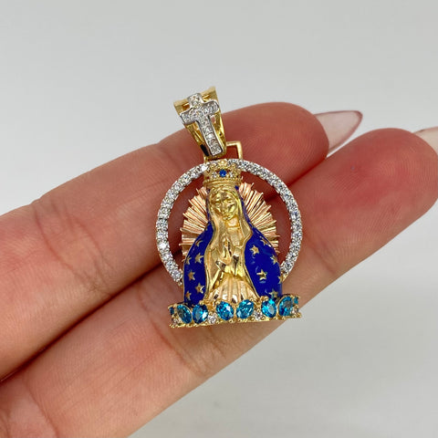 Dije Virgen Guadalupe Circones Celestes Blancos Tres oros 18k 8,22 Gr / 3,3 Cm †