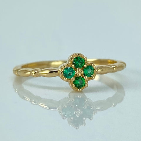 Anillo Trebol Circones Verdes  Oro amarillo / Talla 5 1/4 / 1,55 Gr †