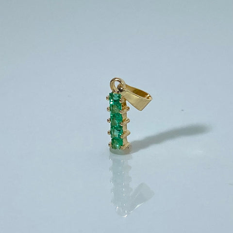 Dije Largo / 30 Pts Esme Oro amarillo 18k 0,76 Gr / 1,8 Cm †