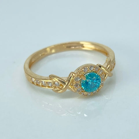 Anillo Solitario Cruzado Circones Blancos Celeste Oro amarillo / Talla 6 3/4 / 2,25 Gr *