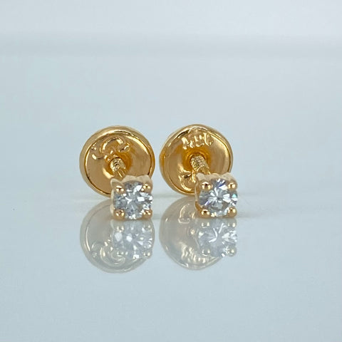 Topos Diamantes 0.14 CT Oro amarillo 18k 0,77 Gr / 2,5 mm  *
