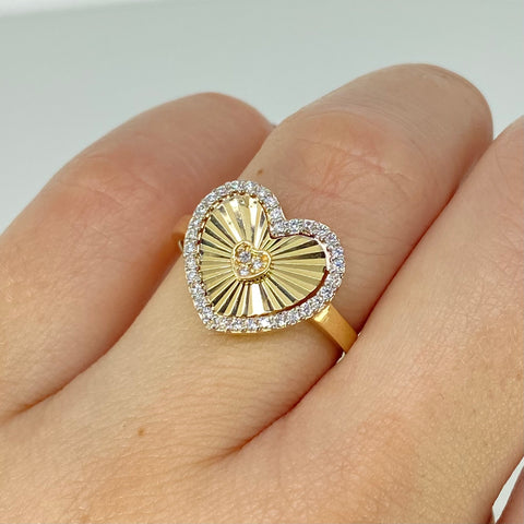 Anillo Corazon Diamantado Circones Blancos / Talla 7 1/4 / 2,9 Gr †