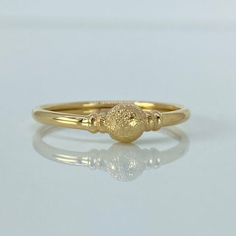 Anillo Bola Mateada Oro amarillo 18k / Talla 8 1/2 / 1,15 Gr *