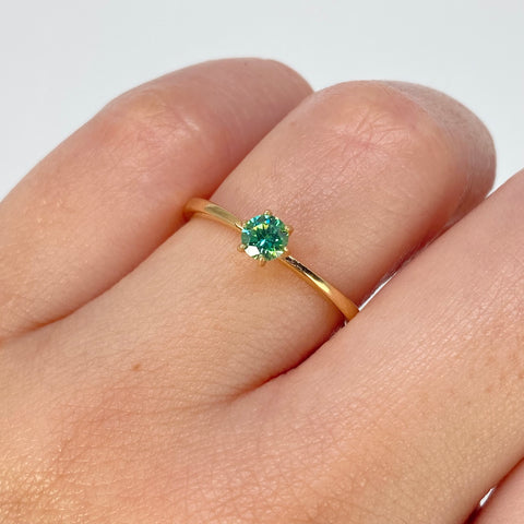 Anillo Solitario Circon Verde Oro amarillo / Talla 7 / 1,7 Gr †