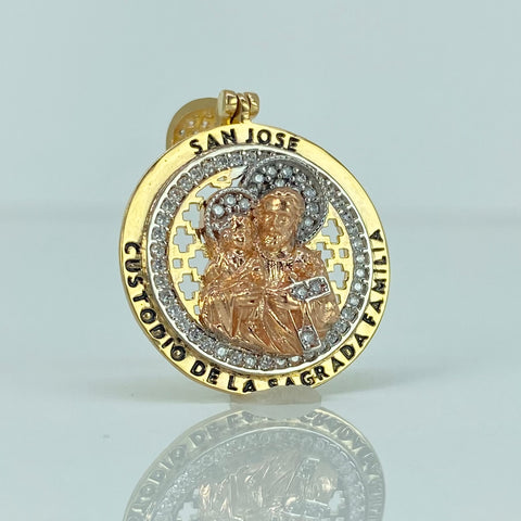 Dije San Jose Circones Blancos Tres oros 18k 4,5 Gr / 3 Cm  †