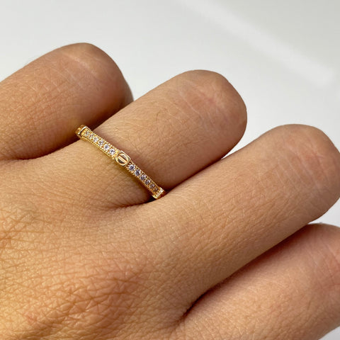 Anillo CT Circones Blancos Oro amarillo 18k / Talla 6 1/2 / 1,43 Gr