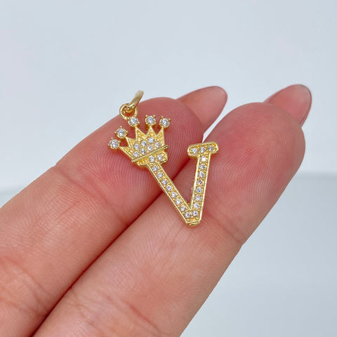 Dije Letra V Corona Circones Blancos Oro amarillo 1,82 Gr / 2,7 Cm †
