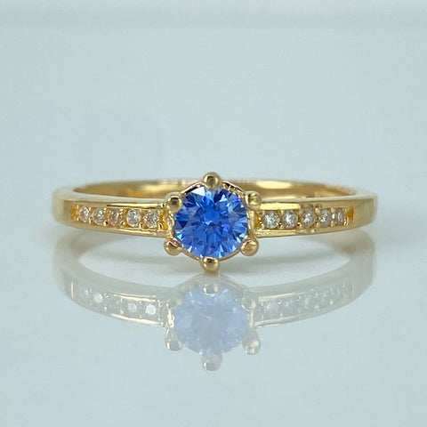 Anillo Solitario Circones Blancos Celeste Oro amarillo / Talla 7 / 2,15 Gr †