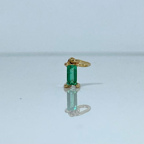 Dije Rectangular / 25 Pts Esme Oro amarillo 18k 0,4 Gr / 1 Cm *