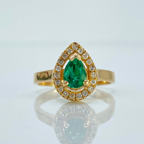 Anillo Gota Diamantes Y Esmeraldas / 0,6 Qts Esmeraldas / 0,20 Qts Diamantes Oro amarillo 18k / Talla 7 1/4 / 5,12 Gr *