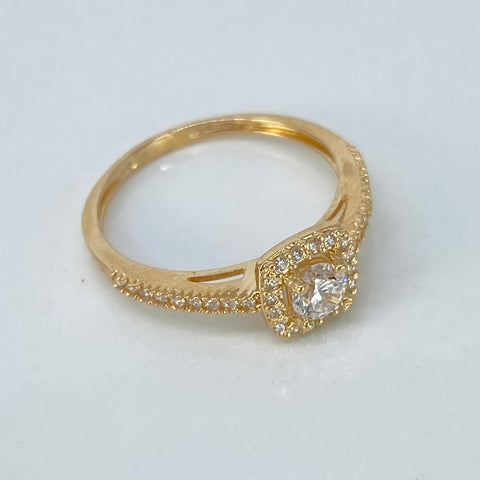 Anillo Solitario Cuadro Circones Blancos Oro amarillo 18k / Talla 6 1/4 / 2,15 Gr