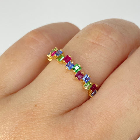 Anillo 15 Zafiros 93PTS  Oro amarillo 18k / Talla 7 3/4 / 1,87 Gr †