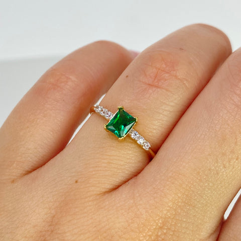 Anillo Solitario Rectangular Circones Blancos Verde Oro amarillo 18k / Talla 6 / 1,93 Gr †