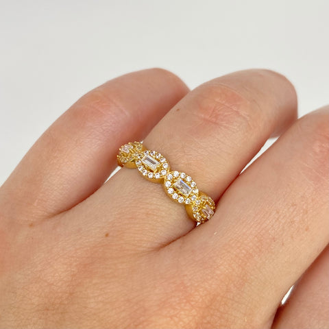 Anillo Circulo Circones Blancos Oro amarillo 18k / Talla 5 3/4 / 2,66 Gr *