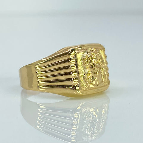 Anillo Cuadro Rostro Cristo Oro amarillo 18k / Talla 8 3/4 / 2,02 Gr