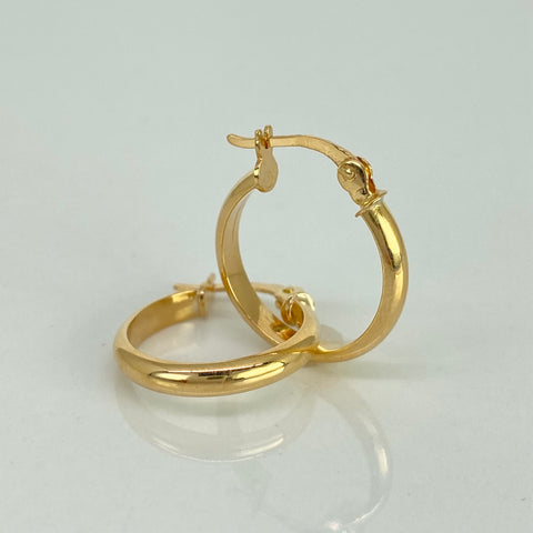 Candongas Semi Planas Lisas Oro amarillo 18k 1,9 Gr / 2,2 Cm  *