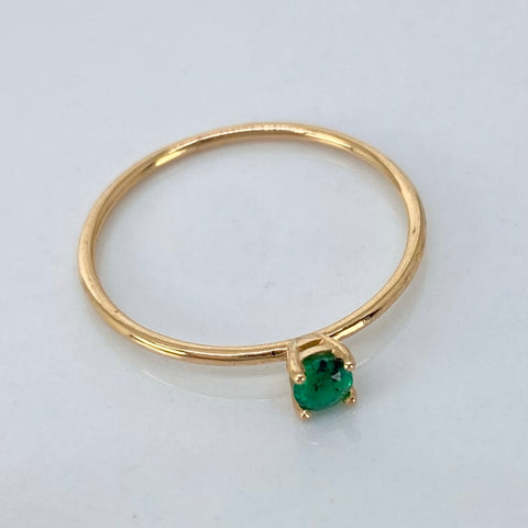 Anillo Solitario Esmeralda 10Pts Oro amarillo 18k / Talla 6 / 0,83 Gr