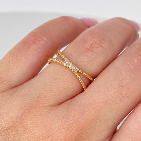 Anillo Lineas Curvas Punteado Circon Blanco Oro amarillo / Talla 6 1/2 / 2,03 Gr