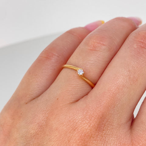 Anillo Solitario Circon Blanco Oro amarillo / Talla 6 / 1 Gr †