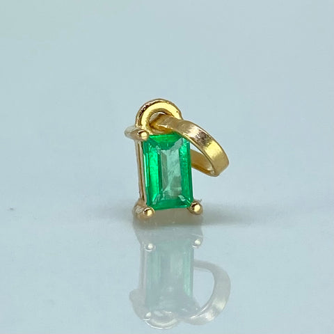 Dije Rectangular Esmeralda 30PTS Oro amarillo 0,51 Gr / 1,3 Cm *