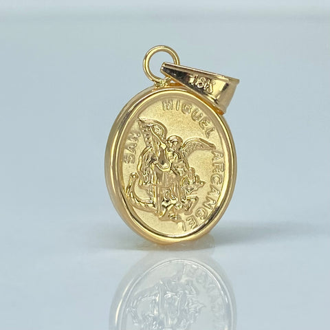 Dije San Miguel Arcangel Oro amarillo 1,09 Gr / 2,5 Cm †