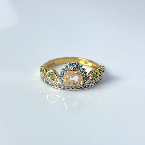 Anillo 15 Años Circones Azules Claros Y Blancos Oro amarillo 18k / Talla 7 1/4 / 2,93 Gr