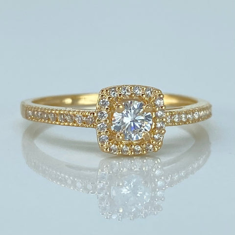 Anillo Solitario Cuadrado Circones Blancos Oro amarillo / Talla 8 1/4 / 2,2 Gr